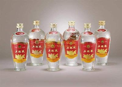 秦皇島經(jīng)濟(jì)技術(shù)開(kāi)發(fā)區(qū)1980年茅臺(tái)酒回收渠道與酒技術(shù)開(kāi)發(fā)探討